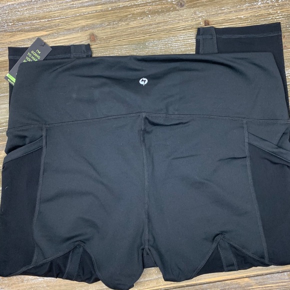Popflex PinUp Black Capri Mesh Leggings with pockets NWT workout loungewear yoga - Picture 3 of 11